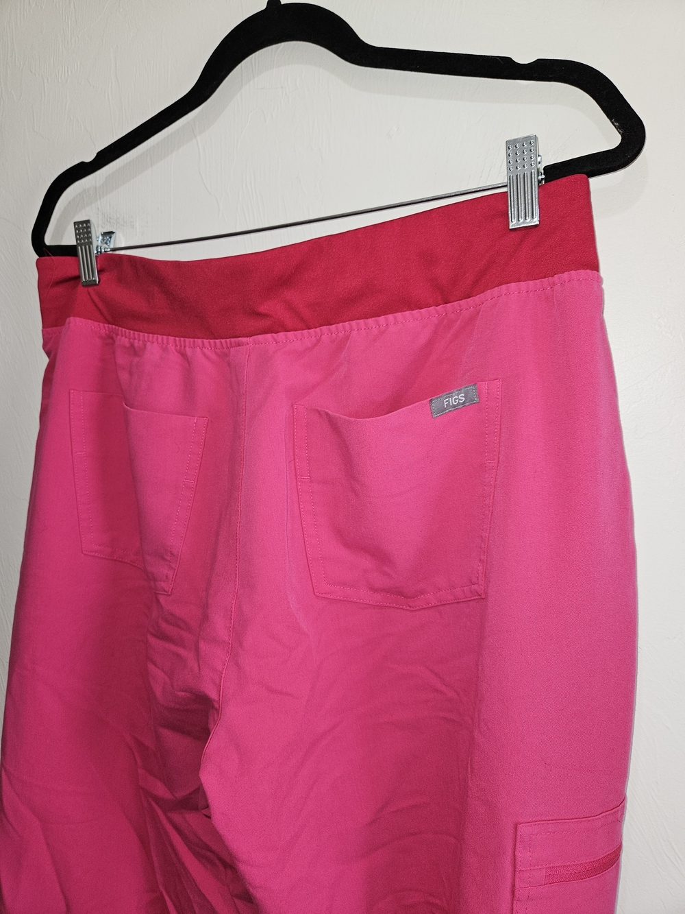 FIGS Scrubs Set Hot Pink V-Neck Top & Jogger Pants Womens Size XL Extra Large - Picture 12 of 15